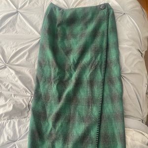 1990s gap wrap gap skirt plaid green